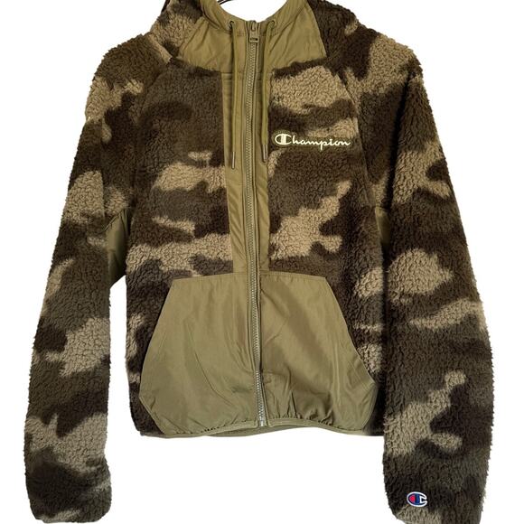 Champion Jackets & Blazers - Champion Fleece Camo Print Sherpa Hooded Jacket Womens XS NWT Cozy